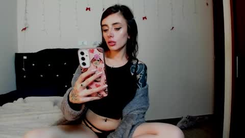 Snapshot of tattoed_bunny9 chatting on April 2026 02:27:02 AM Rose Marie online show from April 2026 02:27:02 AM