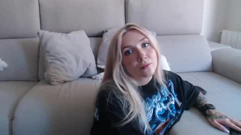 Snapshot of tattoobbgirl chatting on September 2025 11:56:01 AM tattoobbgirl online show from September 2025 11:56:01 AM