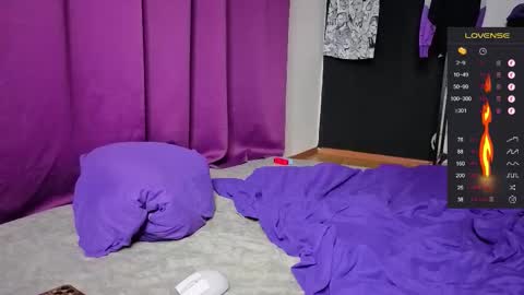 Alex but u can call me Theo online show from October 2025 08:01:01 AM