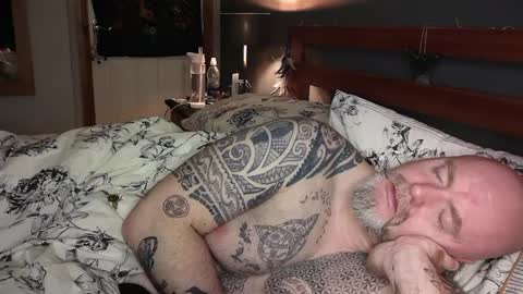 Tattooeddilf 01 online show from December 2024 05:39:02 AM