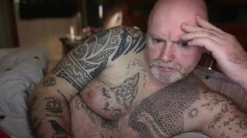 Tattooeddilf 01 online show from April 2026 01:42:02 AM