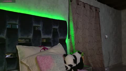 taurito___ online show from October 2025 05:16:02 AM