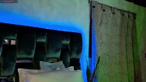 taurito___ online show from October 2025 06:14:02 AM