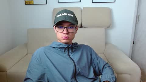 taurus4k online show from January 2025 04:09:01 AM