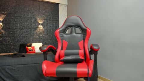 Snapshot of taurus_boy1 chatting on October 2025 01:34:01 PM T A U R U S online show from October 2025 01:34:01 PM