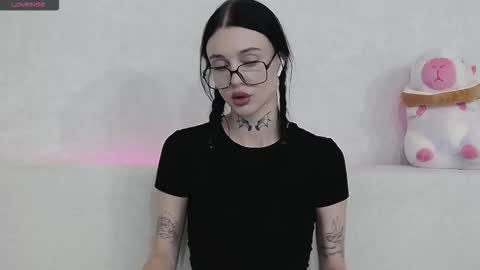 Snapshot of tayaavis chatting on September 2025 06:44:02 PM Taya online show from September 2025 06:44:02 PM