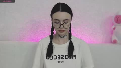 Snapshot of tayaavis chatting on November 2025 06:28:01 PM Taya online show from November 2025 06:28:01 PM