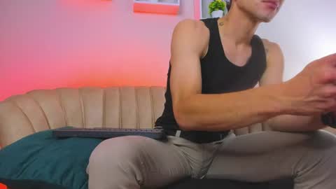 tayler_milers online show from June 2026 04:15:02 AM