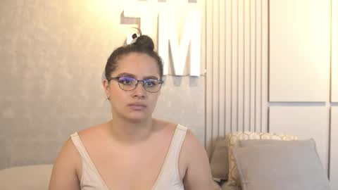 Teylor  Kim online show from September 2025 06:11:02 PM