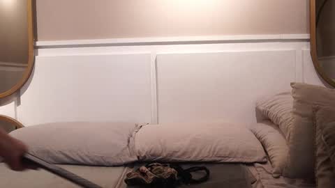 Teylor  Kim online show from January 2026 07:15:01 PM