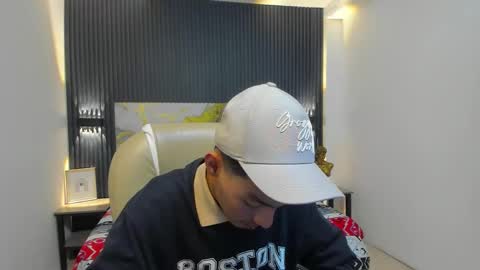 TAYLER online show from December 2025 03:24:02 AM