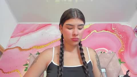 Sarah  online show from March 2026 06:34:02 PM