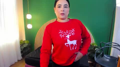 Taylor Bennet online show from December 2025 11:37:01 AM