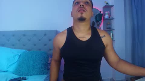 taylor_collins_2 online show from October 2025 05:25:01 AM