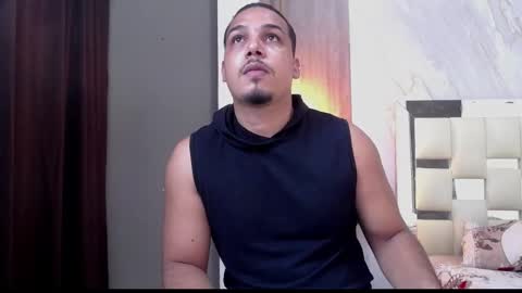 taylor_collins_2 online show from October 2025 05:21:02 PM