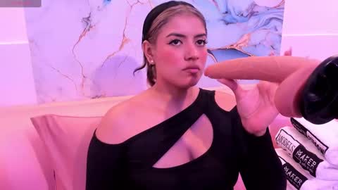 Snapshot of taylor_cupper_ chatting on September 2025 03:52:01 AM taylor_cupper_ online show from September 2025 03:52:01 AM