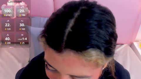 Snapshot of taylor_cupper_ chatting on October 2025 09:33:01 PM taylor_cupper_ online show from October 2025 09:33:01 PM