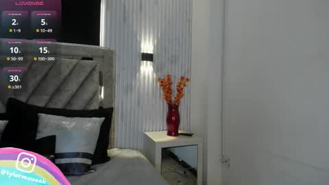 Taylor Harveey online show from February 2026 10:51:02 PM