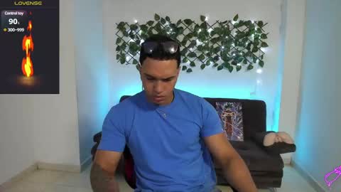 Snapshot of taylor_johnn chatting on December 2024 02:22:01 PM Penagos zz online show from December 2024 02:22:01 PM