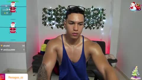 Snapshot of taylor_johnn chatting on December 2024 05:10:02 PM Penagos zz online show from December 2024 05:10:02 PM