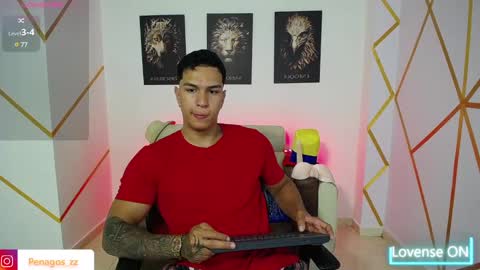 Snapshot of taylor_johnn chatting on January 2025 08:13:02 PM Penagos zz online show from January 2025 08:13:02 PM