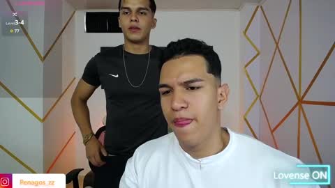 Snapshot of taylor_johnn chatting on February 2025 07:42:01 PM Penagos zz online show from February 2025 07:42:01 PM
