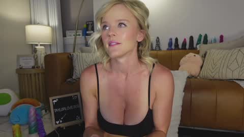 Taylor --  online show from September 2025 10:06:02 AM