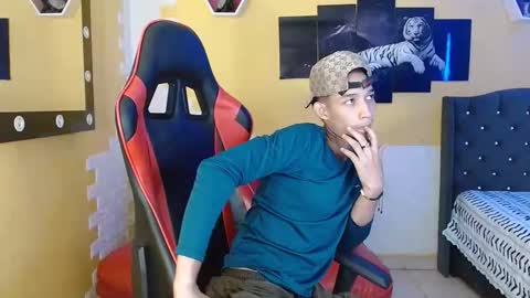 Taylor online show from October 2025 08:10:01 PM