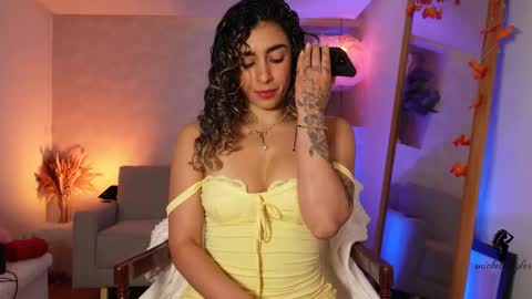 taylormichell online show from October 2025 07:22:01 PM