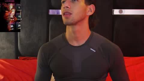 taylorsmiths_ online show from January 2026 04:37:02 AM