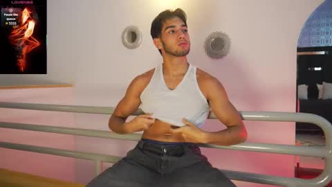 taylorsmiths_ online show from January 2026 04:06:01 AM