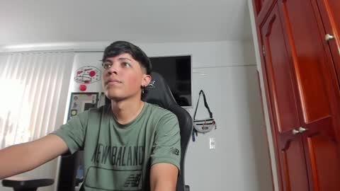 taylorsorf online show from December 2024 08:28:02 PM