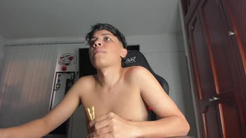 taylorsorf online show from January 2025 10:35:01 PM