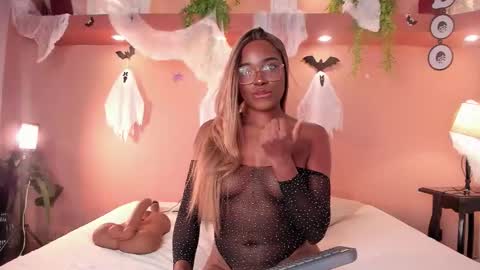 taylor online show from October 2025 07:36:02 PM