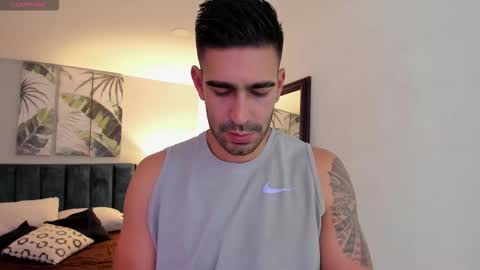 Snapshot of tbastian chatting on October 2025 08:53:02 PM BASTIAN online show from October 2025 08:53:02 PM