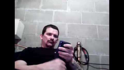 tbaxter95187 online show from February 2026 02:55:01 PM