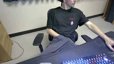 Snapshot of tbone_93 chatting on May 2026 03:44:02 PM Tbone online show from May 2026 03:44:02 PM