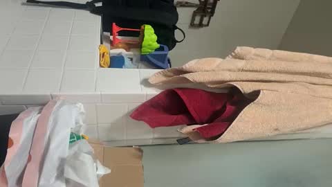 Luis online show from October 2025 01:50:02 AM