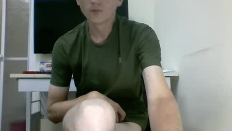 Snapshot of tcute0 chatting on September 2025 07:15:01 PM tcute0 online show from September 2025 07:15:01 PM