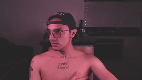 Teo independent model online show from February 2025 03:09:02 AM