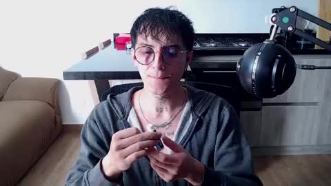 Snapshot of te0__0 chatting on March 2026 12:27:02 PM Teo independent model online show from March 2026 12:27:02 PM