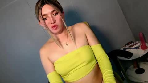 ellaine online show from January 2025 05:19:02 AM