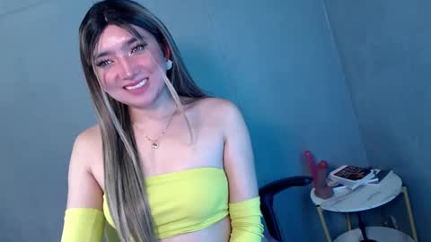 ellaine online show from February 2025 01:47:02 AM