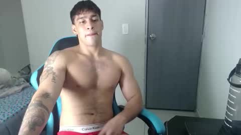 Snapshot of team23hot0 chatting on October 2025 03:18:01 AM team23hot0 online show from October 2025 03:18:01 AM