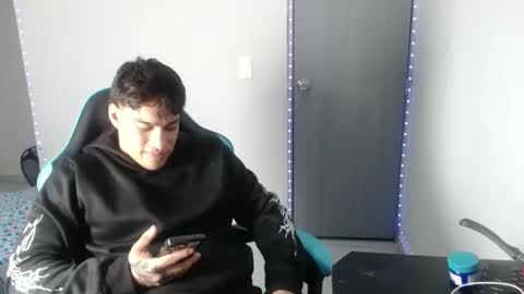 Snapshot of team23hot0 chatting on November 2025 03:06:01 AM team23hot0 online show from November 2025 03:06:01 AM