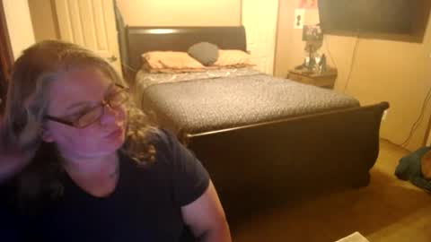 Snapshot of teamdixon chatting on June 2026 04:15:02 AM Team Dixon online show from June 2026 04:15:02 AM