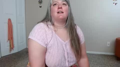 teases online show from April 2026 04:02:02 PM