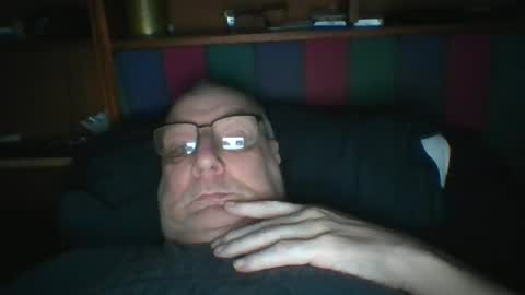 Snapshot of tebb61 chatting on July 2026 07:15:02 AM Mark online show from July 2026 07:15:02 AM
