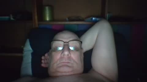 Snapshot of tebb61 chatting on July 2026 07:15:02 AM Mark online show from July 2026 07:15:02 AM