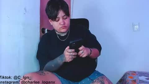 Charlee He online show from December 2024 06:09:01 AM